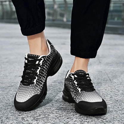 Men Sports Shoes Lightweight Rebound Soft Sole Fashionable Mesh Breathable Youth Outdoor Running Fitness Training Shoes for Men