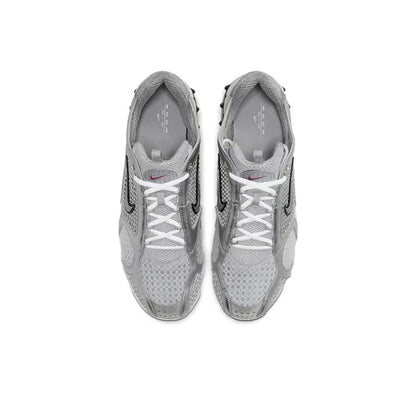 Nike Air Zoom Spiridon Cage 2 Zapatillas casual unisex de caña baja, resistentes, grises y rojas, calzado lifestyle deportivo CJ1288-600