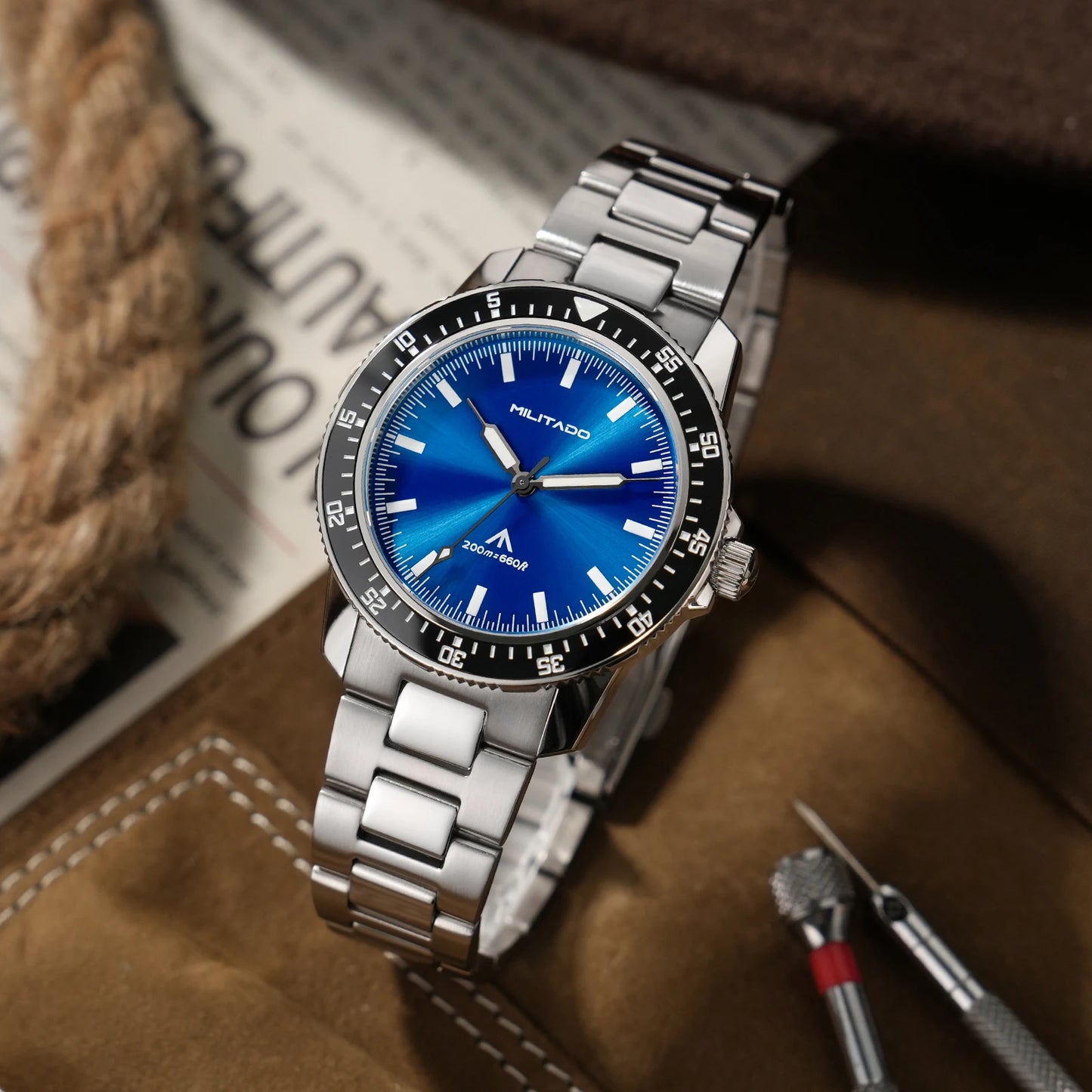 MILITADO  ML25 Quartz Dive Watch VH31 Sweep Second Sapphire Crystal 200M Waterproof BGW9 Lume Ceramic Bezel Men Watch