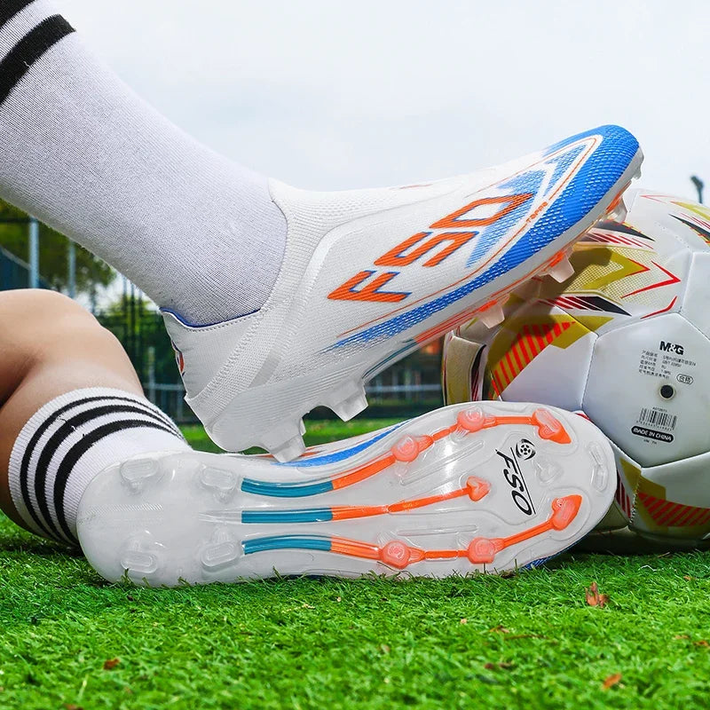 New High Quality Men Football Shoes Anti-Slip Soccer Cleats Breathable Training Sneakers Durable Wear Resistant Outdoor