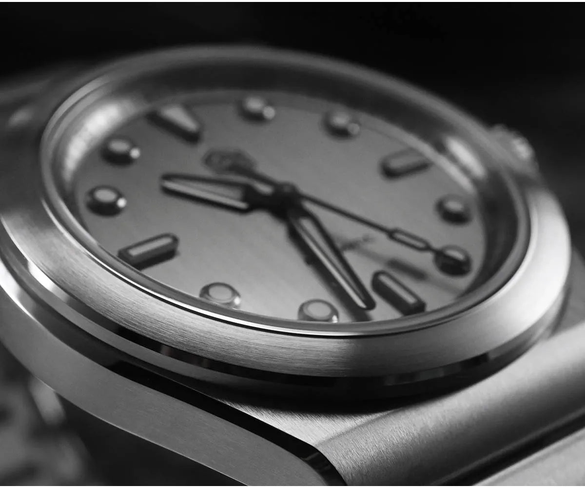 San Martin 40mm Men Sports Watch SS Brushed Dial Integrated Bracelet Miyota 90S5 Original Design Automatic Mechanical SN0149
