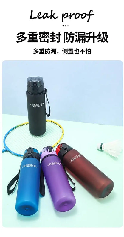 Garrafa de água desportiva Fortnites de 650ML, kawaii, motivacional, à prova de fugas, portátil e reutilizável, para exterior, viagens e ginásio, novo presente giro