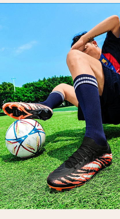 New Men Football Boots Sport Ultralight Non-Slip Outdoor Adult Cleats Match Unisex Soccer Shoes Comfortable Grass High-quality