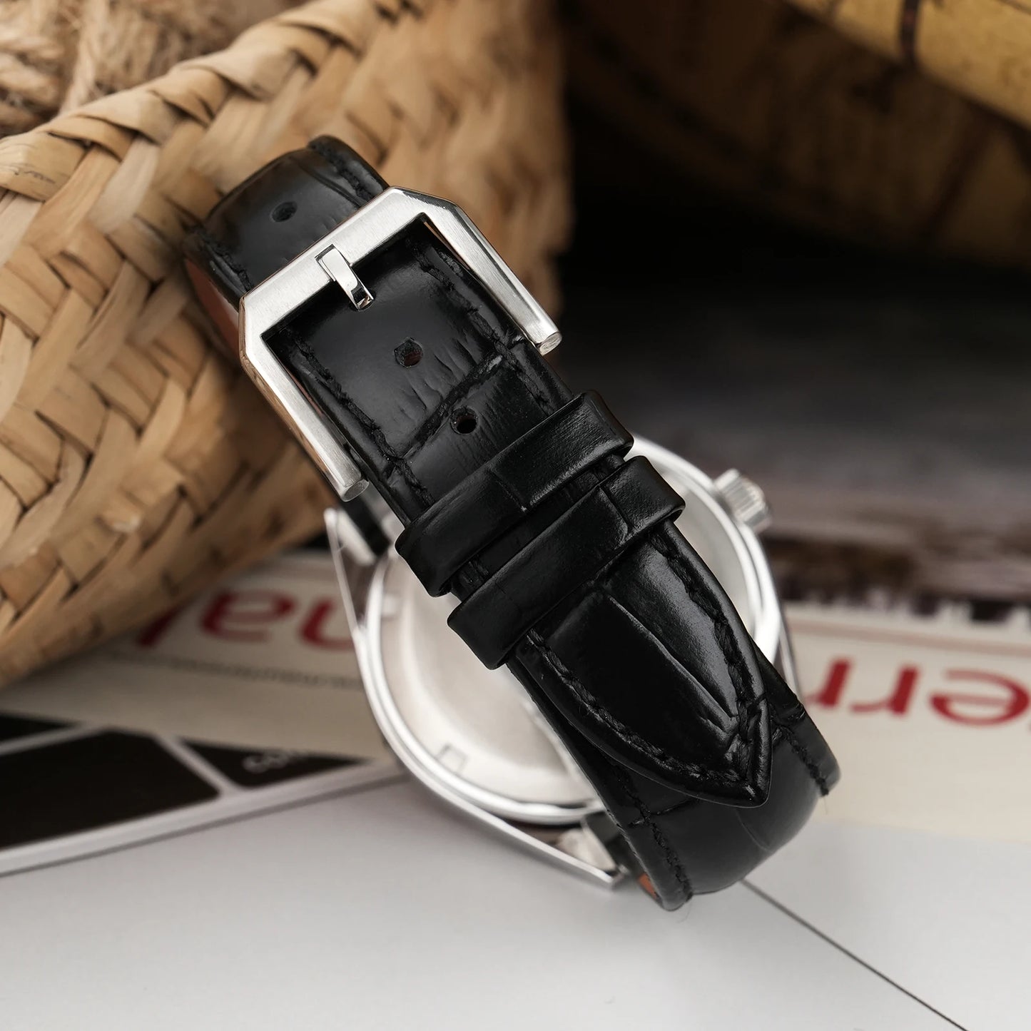 Watchdives Chameri GS04 Quartz Watches VH31 Movement Sapphire Crystal Ar 100M Waterproof Black Leather 37mm Vintage Wristwatches