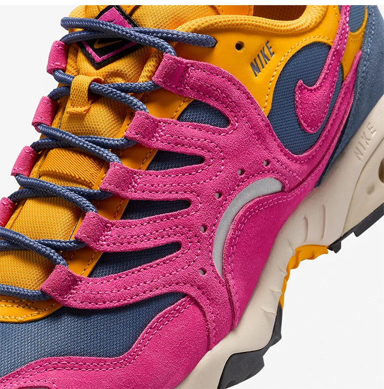 Oryginalne, nowe, modne i trendy męskie buty do biegania marki Nike, model FQ9084-400