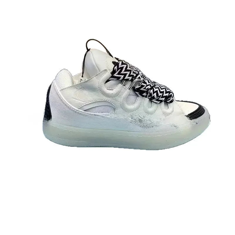 Comfortabele skateschoenen met hoge hak en dikke zool, casual sportieve dad bag-schoenen, Vietnamese en Cambodjaanse nieuwe stijl, slip-on met knoopsluiting