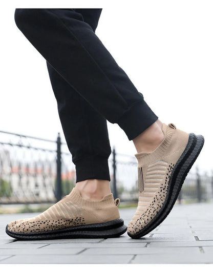 Buty męskie Oddychające męskie trampki Wygodne buty do biegania Tenisowe buty outdoorowe Buty wsuwane do chodzenia Buty do joggingu typu skarpeta