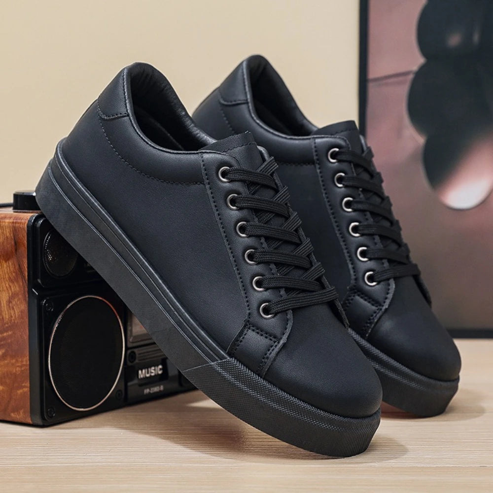 New Hot Selling Fashionable Men's Board Shoes Trendy White Shoes Student Sports  Leisure Shoes Versatile Men's Shoes