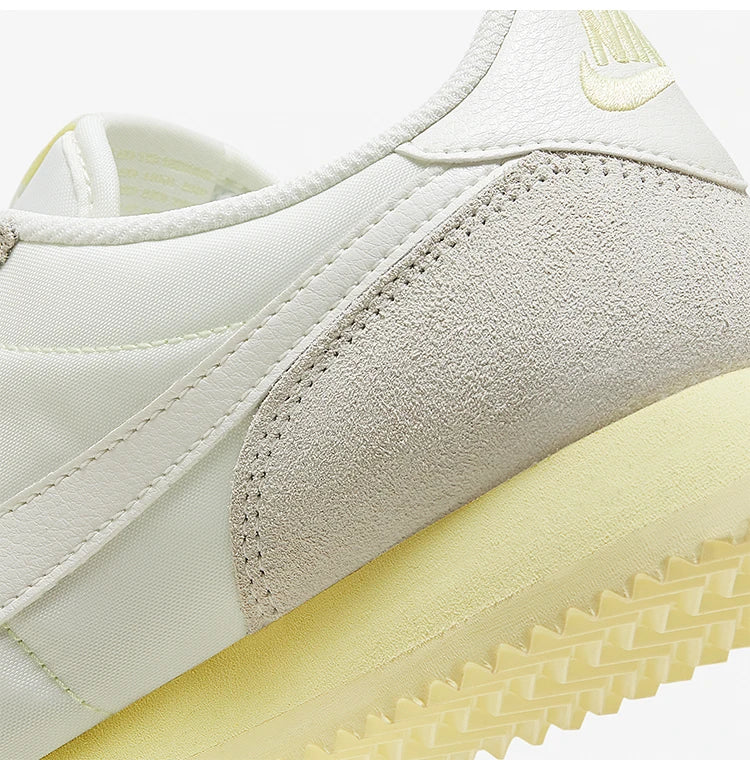 Oryginalne damskie sznurowane, oddychające buty sportowe w stylu retro Nike Cortez HF6410-118