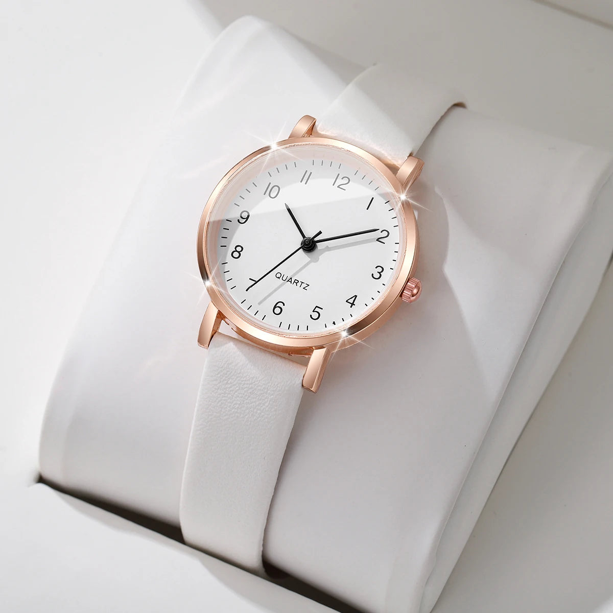 Fashion Small Dial Women Watches Simple Leather Strap Ladies Quartz Wristwatch Reloj Mujer Girls Clock Gift（Without Box）