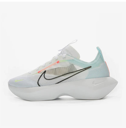 Nike Authentic VISTA LITE Scarpe da donna con plateau traspiranti in stile "dad shoes" CI0905-102