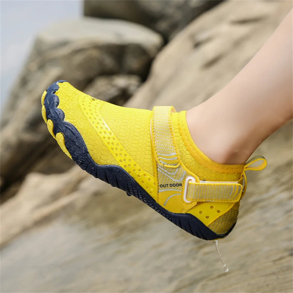 Kids Aqua Shoes Summer Beach Five Fingers Barefoot Water Shoes Swimming Lightweightl Non-slip Seaside River Children Sneakers