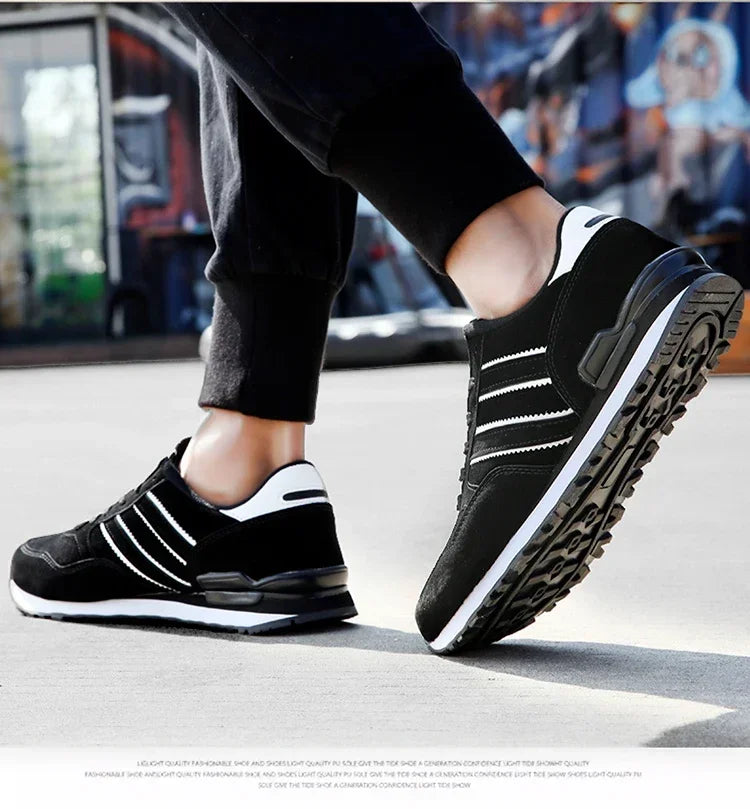 Sapatilhas de Homem 2025 Novas de Alta Qualidade em Pele, Sapatos Casuais Respiráveis de Outono, Sapatos Rasos Casuais Masculinos