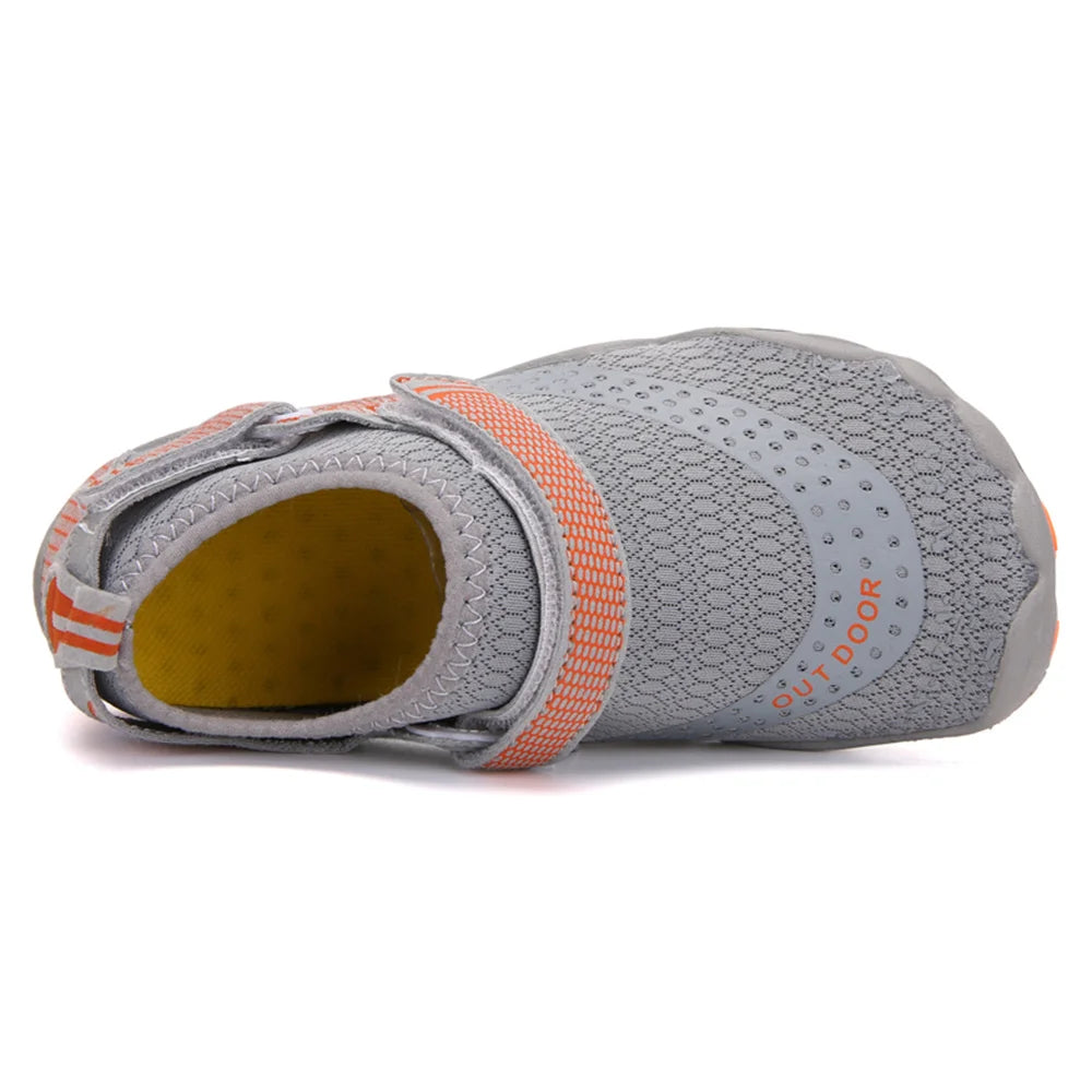 Kids Aqua Shoes Summer Beach Five Fingers Barefoot Water Shoes Swimming Lightweightl Non-slip Seaside River Children Sneakers