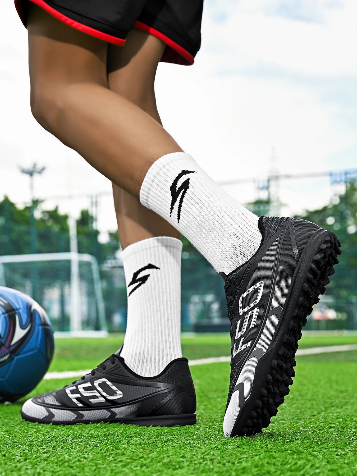 Breathable TF Soccer Shoes Men Women Kids PU+Fabric Non-Slip Wear-Resistant Rubber Sole Training Shoes